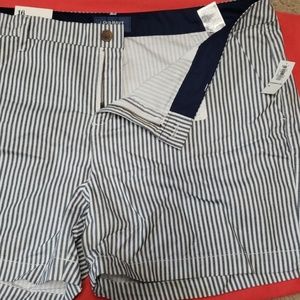 Old Navy Shorts - NWT Old Navy everyday shorts Old Navy Shorts - NWT Old Navy everyday shorts
